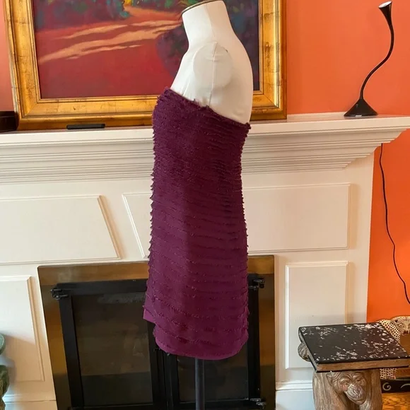 Alice + Olivia size medium strapless feather mini dress in magenta - Picture 6 of 11